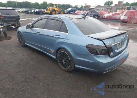 2011 Mercedes-Benz E 350 4Matic z USA, uszkodzony, nr VIN WDDHF8HBXBA353130